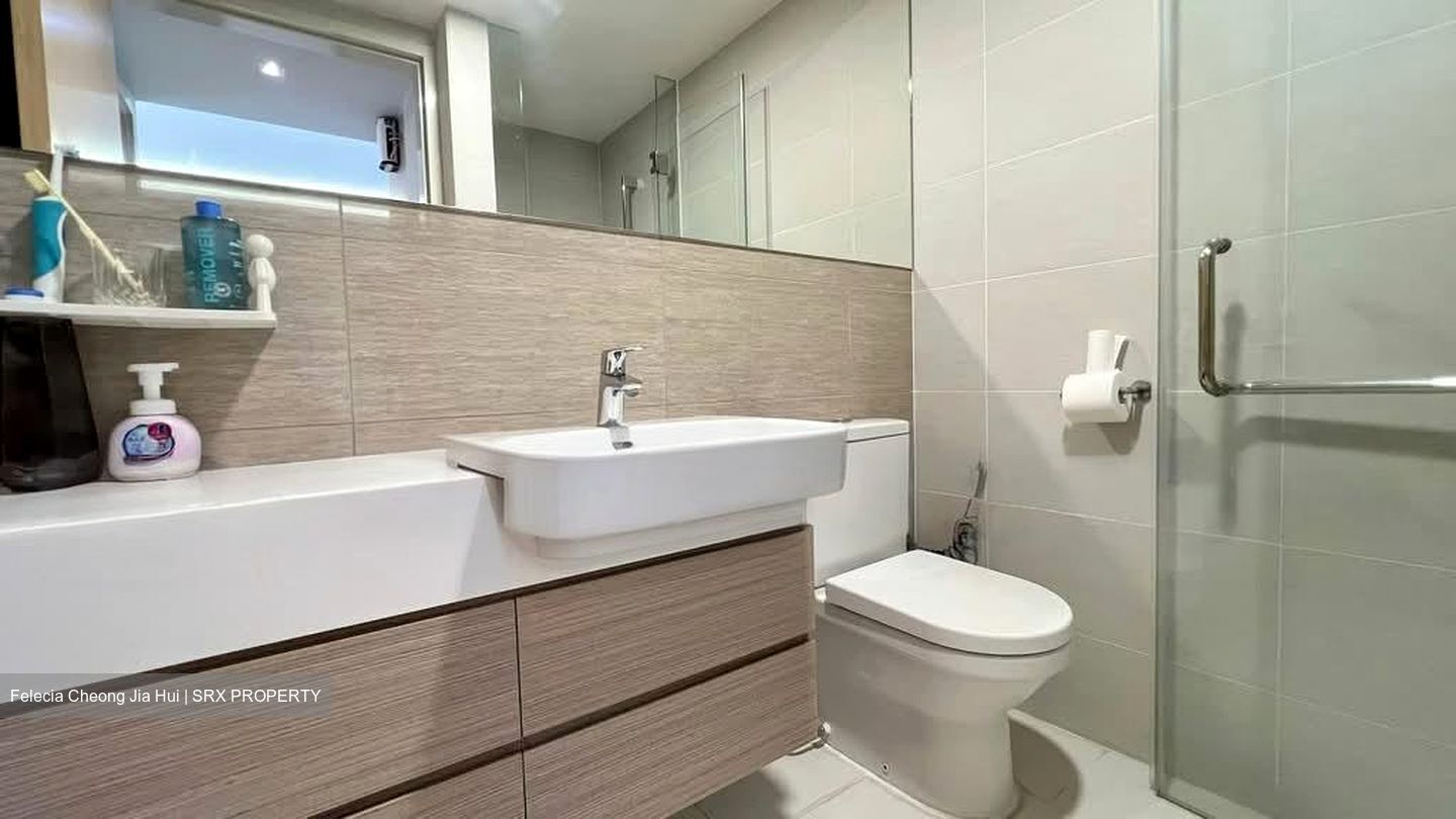 The Lakefront Residences (D22), Condominium #566436301